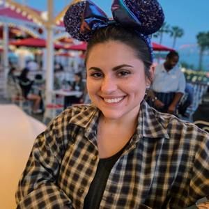 Meet your Posher, Anjalique